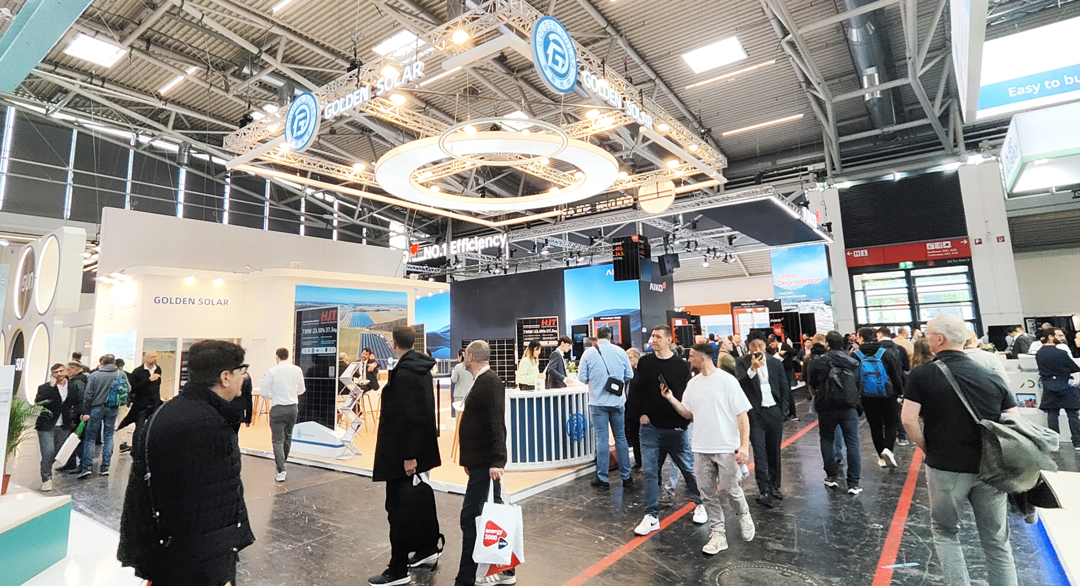 9001cc��ɳ���ʵ������¹�Intersolar Europe��������������ȫ��ս������������